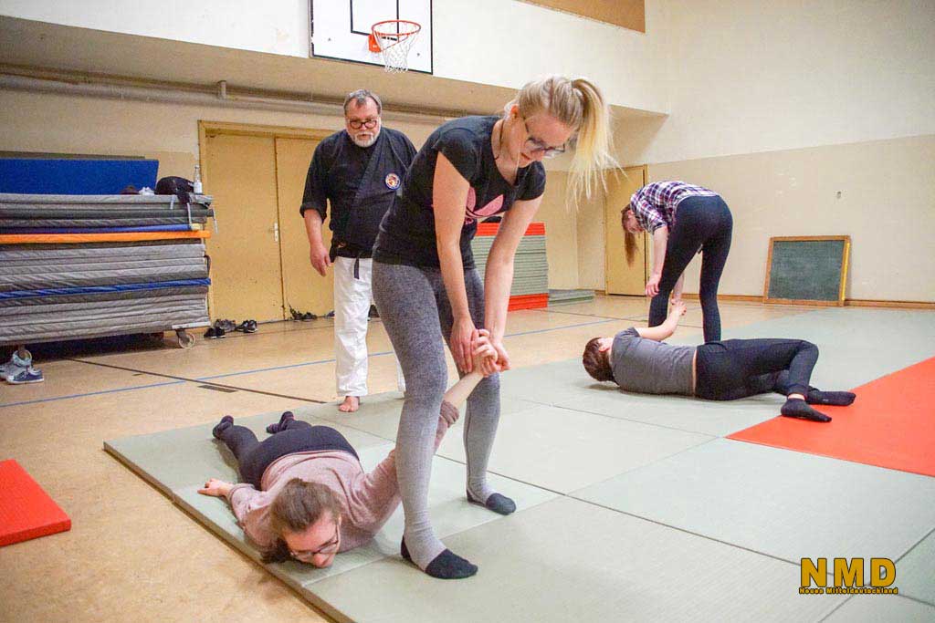 Kurs zur Praktische Selbstverteidigung - in der  Jahnturnhalle Glauchau August-Bebel-Straße